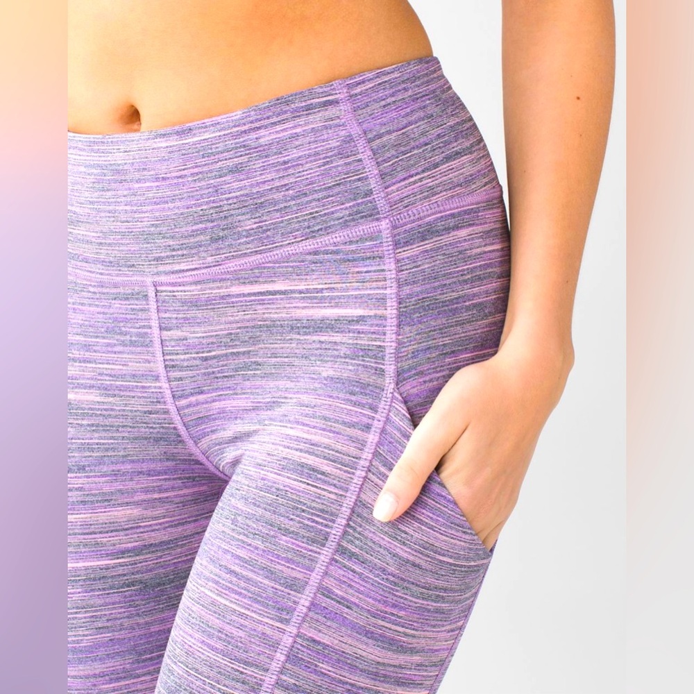 Lululemon Speed Tight IV
Space Dye Camo Tender Violet Black Grape size 4
